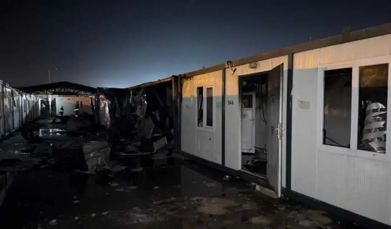 Hatay’da Öğrenciler İçin Ayrılan Konteynerler Küle Döndü! 4